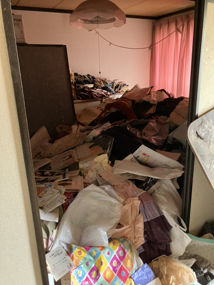 宝塚市M様の不用品回収のビフォー01